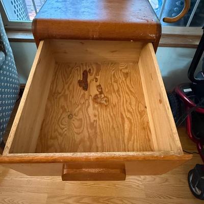 3 drawer small chest