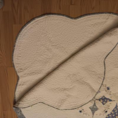 Queen size quilted bedspread