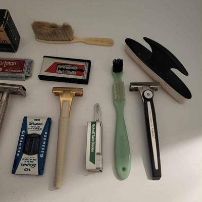 Vintage shaving toiletries