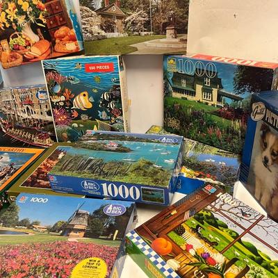 Large Puzzle Lot