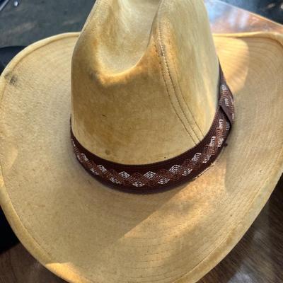 Vi tags Cowboy Hats Lot