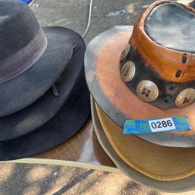 Vi tags Cowboy Hats Lot