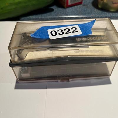 Jewelry / Vintage Razors Collectibles Lot