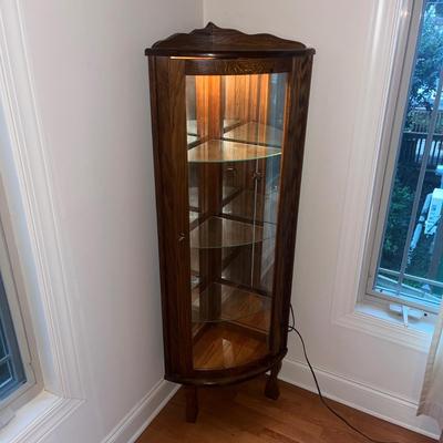 Lighted Curio Cabinet (DR-MG)