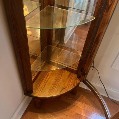 Lighted Curio Cabinet (DR-MG)