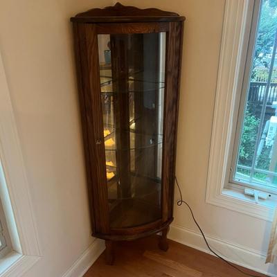 Lighted Curio Cabinet (DR-MG)