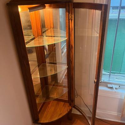 Lighted Curio Cabinet (DR-MG)