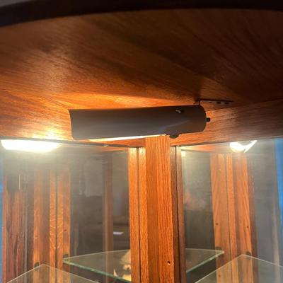 Lighted Curio Cabinet (DR-MG)