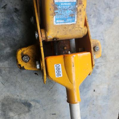 2.25 ton Hydraulic Floor Jack tested