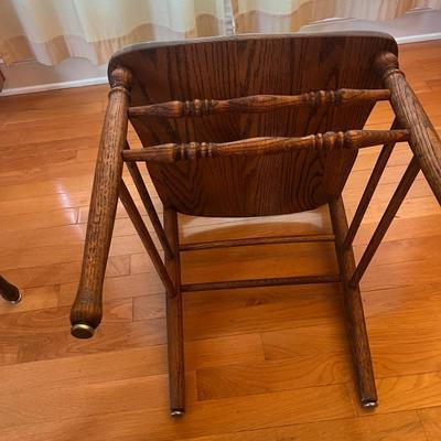 Claw Foot Pedestal Table & Four Chairs (DR-MG)