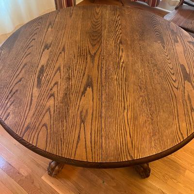 Claw Foot Pedestal Table & Four Chairs (DR-MG)