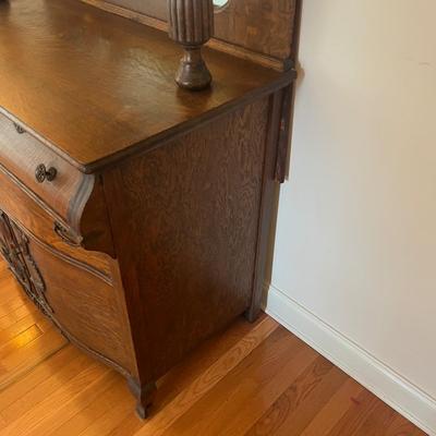 Antique Oak Sideboard with Beveled Glass Mirror (DR-MG)