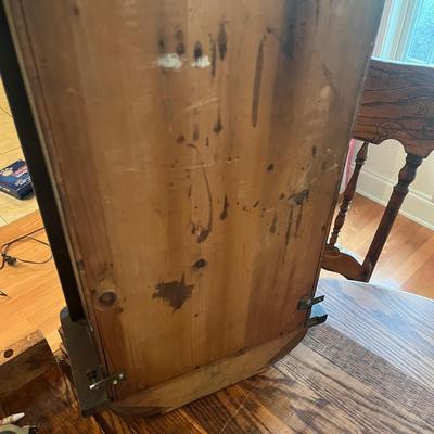 Wooden Wall Clock With Leaded Glass Door (EH-MG)