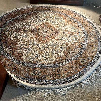 Tan & Brown Circular Area Rug 8’ 10”D (P-MG)