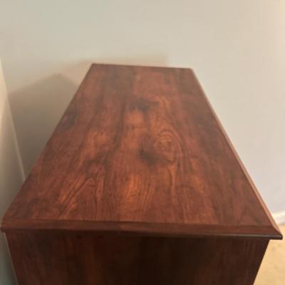 Ashley Furniture Five Drawer Chest of Drawers (P-MG)