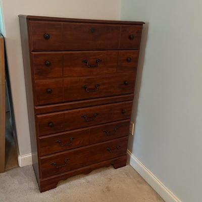 Ashley Furniture Five Drawer Chest of Drawers (P-MG)