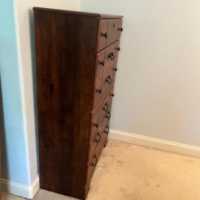 Ashley Furniture Five Drawer Chest of Drawers (P-MG)