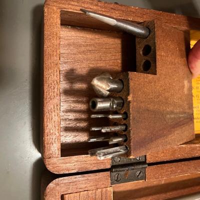 North Brothers Yankee Tool Set #100 & Yankee Automatic Drill # 41Y(P-MG)