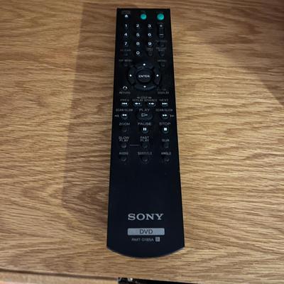 Sony DVD/CD Player & DVDs & CDs (LR-MG)