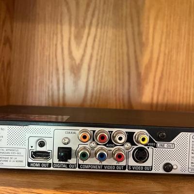 Sony DVD/CD Player & DVDs & CDs (LR-MG)