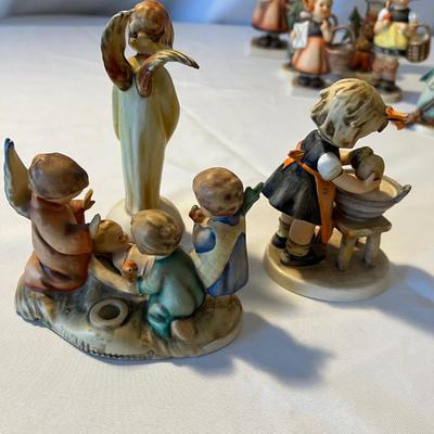 18 Hummel Figurines - ‘Worship’, ‘Chick Girl’ & More (LR-RG)