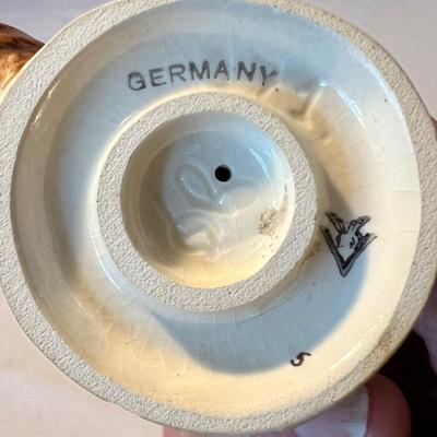18 Hummel Figurines - ‘Worship’, ‘Chick Girl’ & More (LR-RG)
