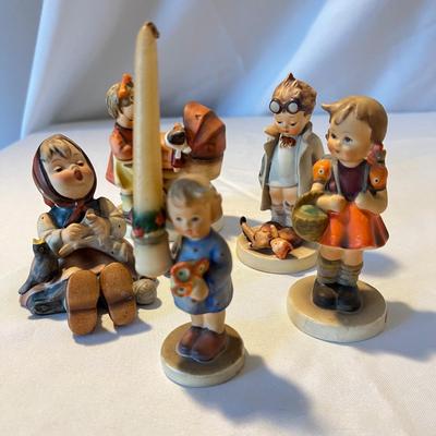 18 Hummel Figurines - ‘Worship’, ‘Chick Girl’ & More (LR-RG)