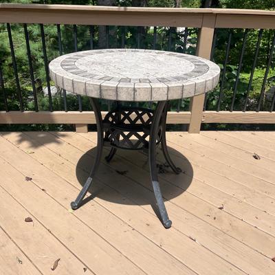Round Tile Top Table (D-MG)