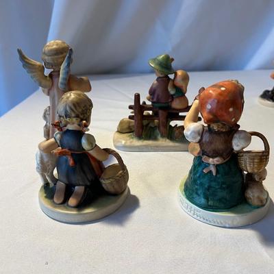 20 Hummel Figurines - ‘Goose Girl’, ‘Wayside Harmony’ & More (LR-RG)