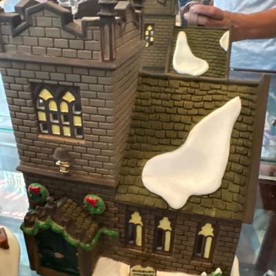 Dept 56 Dickens village pcs