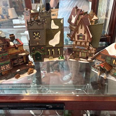 Dept 56 Dickens village pcs
