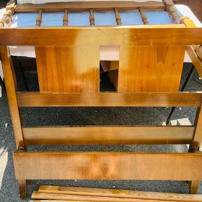 Twin Beds - Head/Foot Boards w/ Rails