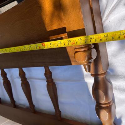 Twin Beds - Head/Foot Boards w/ Rails