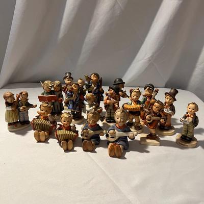 ‘Little Drummer’ & More Music Themed Hummel Figurines (LR-RG)
