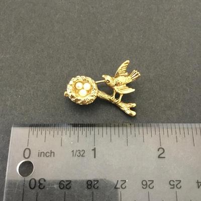 Darling vintage, 1928 bird nest brooch
