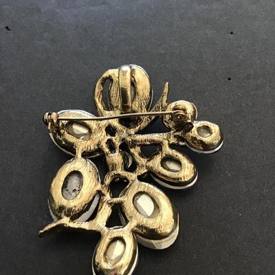 Vintage, goldtone, multicolored, rhinestone brooch