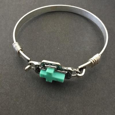 Cute bracelet faux stone