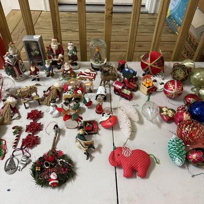 Christmas Ornaments Galore! (G-BM)