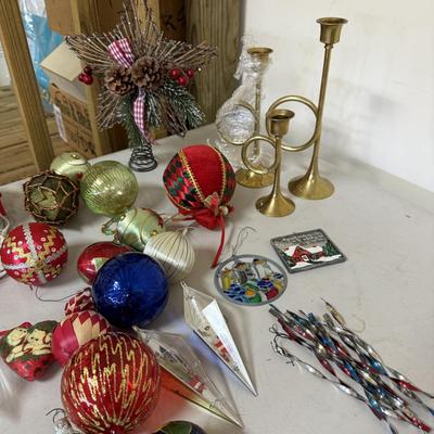 Christmas Ornaments Galore! (G-BM)