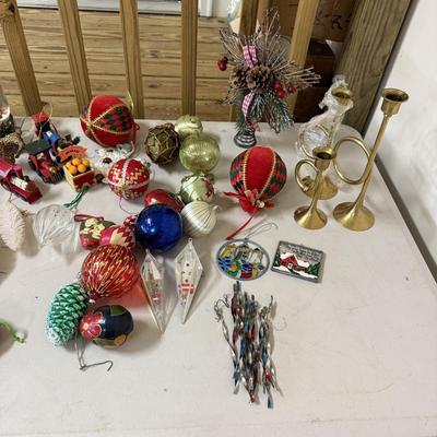 Christmas Ornaments Galore! (G-BM)