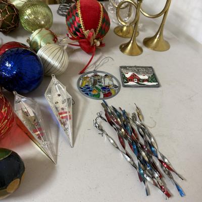 Christmas Ornaments Galore! (G-BM)