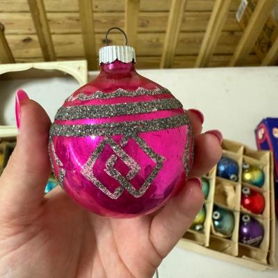 Shiny Brite Vintage Ornaments (G-BM)