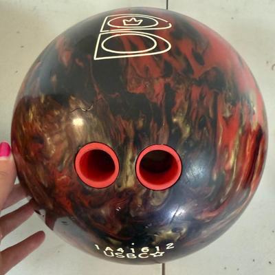 Brunswick Bowling Bag and Three Bowling Balls (G-BM)