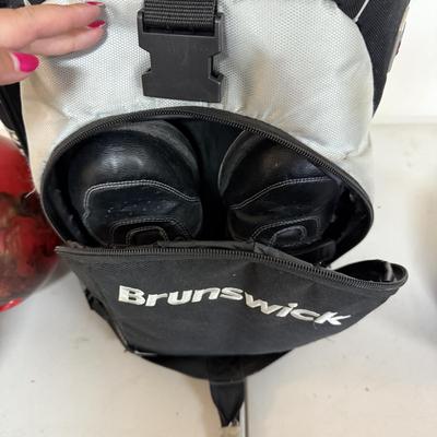 Brunswick Bowling Bag and Three Bowling Balls (G-BM)