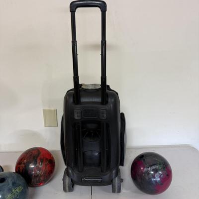 Brunswick Bowling Bag and Three Bowling Balls (G-BM)