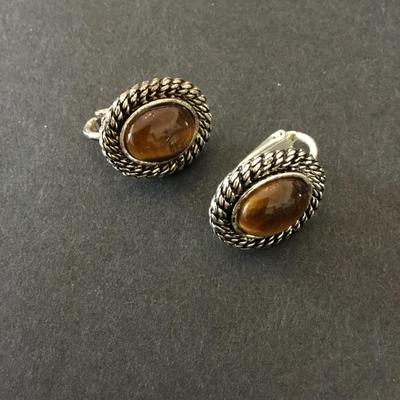 Vintage Avon tigers eye clip on earrings