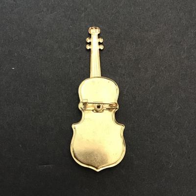 Vintage, gold tone , violin, lapel pin with enamel