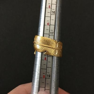 Beautiful very nice gold toned opal type stone feather cocktail ring very nice