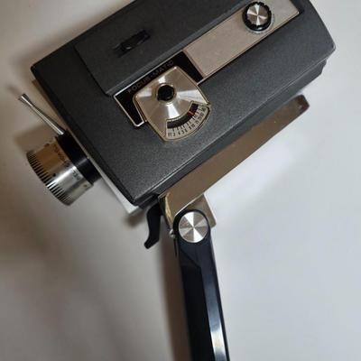 LOT 59P: 2 Bell&Howell 8mm Movie Cameras with Projectors and Accessories