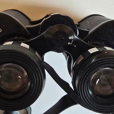 LOT 73P: Super Spy Starter Pack! RCA Four Band Radio Scanner and Sears Binoculars